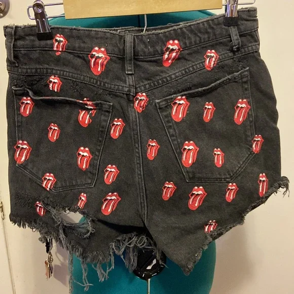 The Rolling Stones Destroyed Black Short Shorts 10 W/Lips Logo - Picture 4 of 11